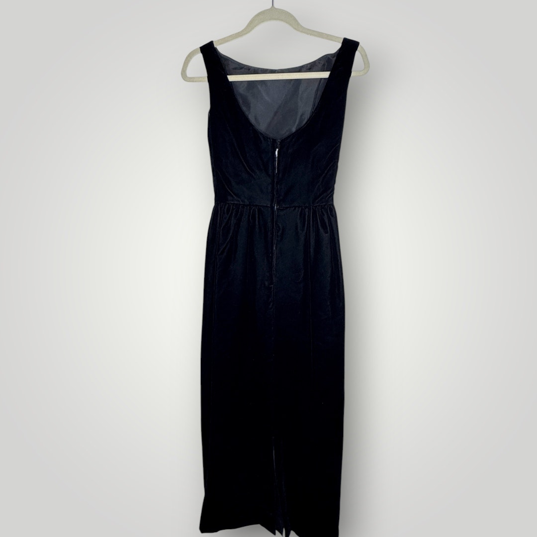 Vintage 1950s Velvet Cocktail Dress Sleeveless High Neck Lined XS 26 Ankle