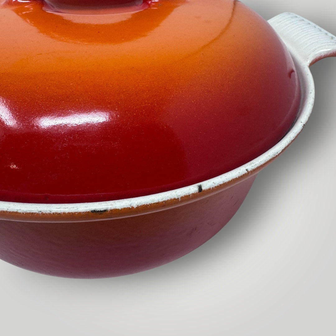 Vtg Descoware Belgium Vintage Enamel Cast Iron Dutch Oven Flame Orange Red 2QT