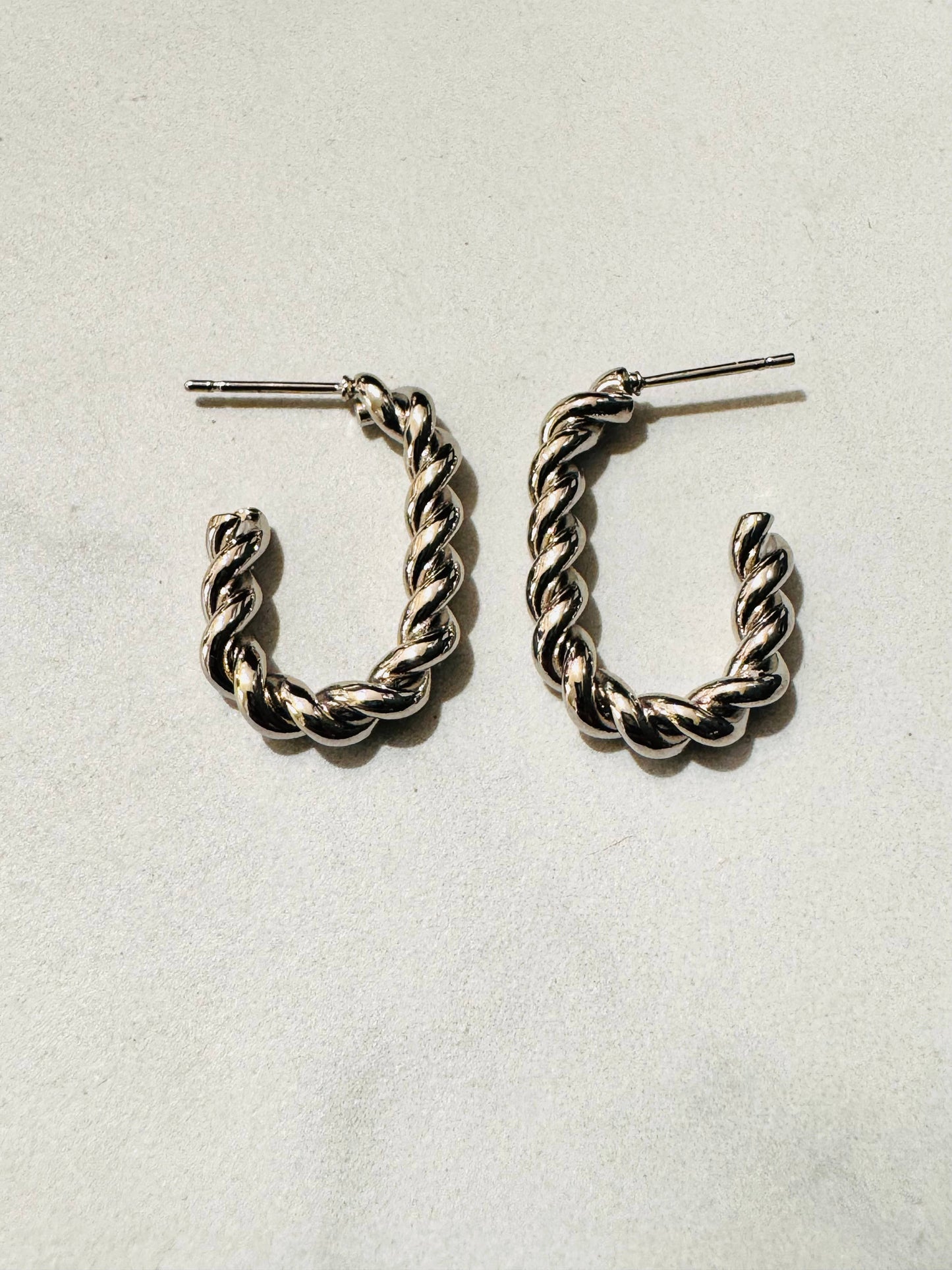 Simon U Shape Twist Earrings