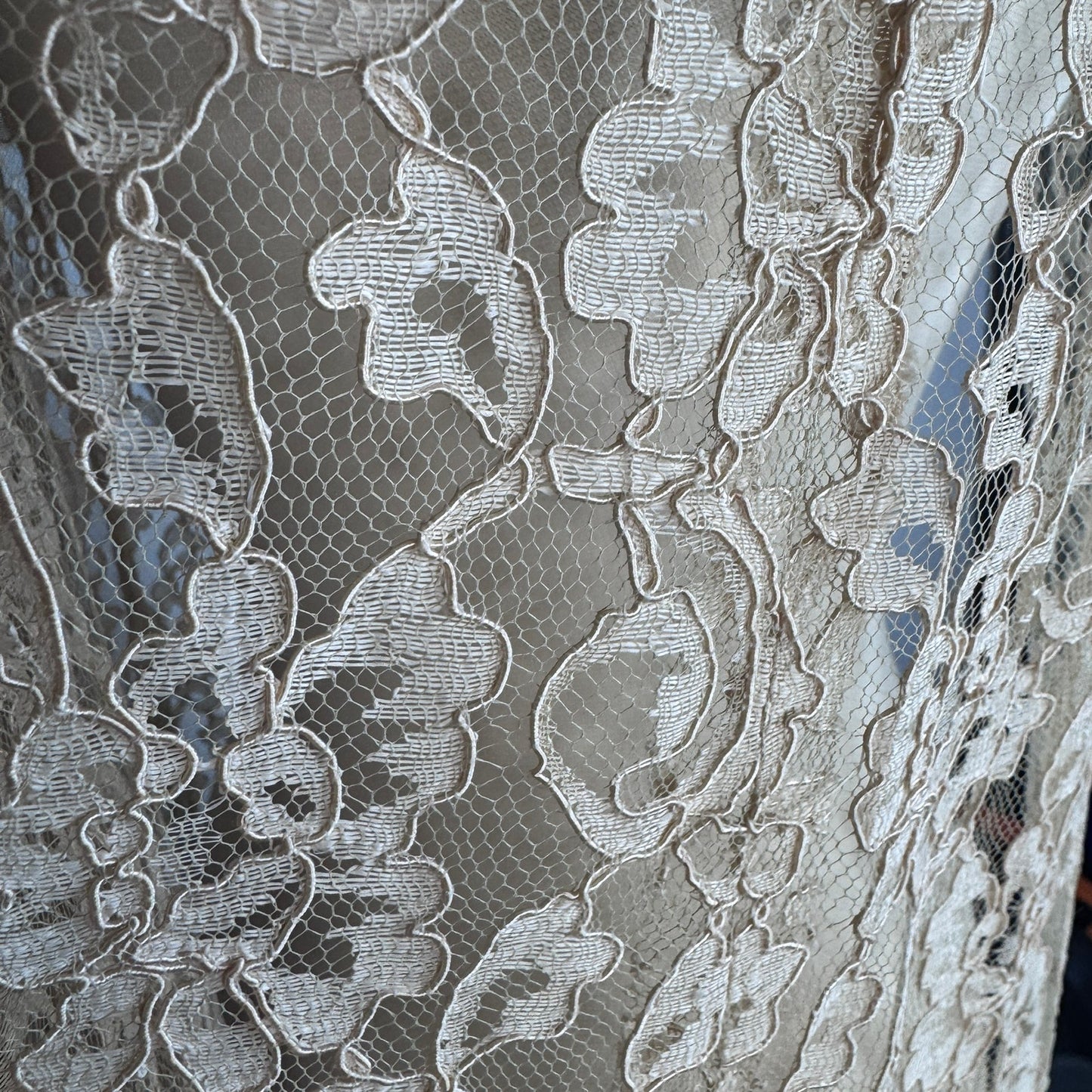 Vintage 1930s Ivory Lace Coat Fingertip Length Sleeveless Open Front Romantic