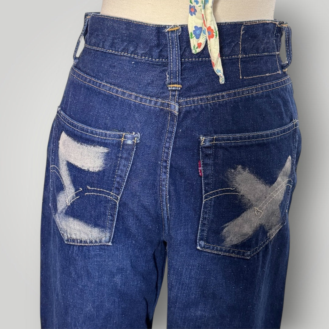 Vintage Levi's Big E 701 Women's Selvedge 1940s Full Hip Thigh 26" Waist XS sz 2