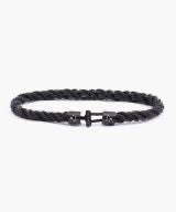 Catena Twisted