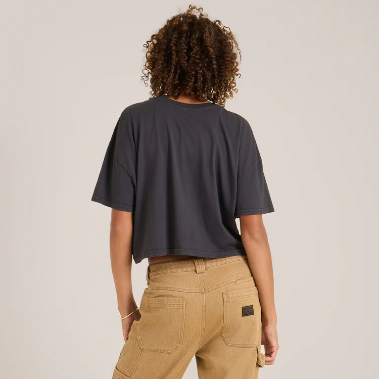 Cropped Boxy Premium Tee