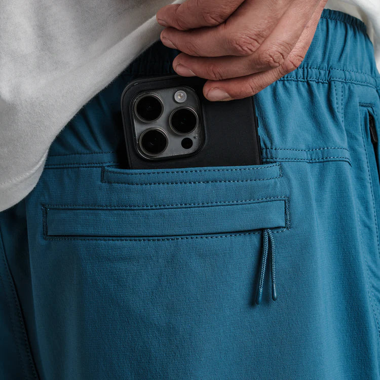 Happy Camper Shorts 16"