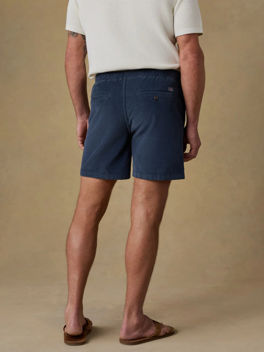 6" Essential Corduroy Short