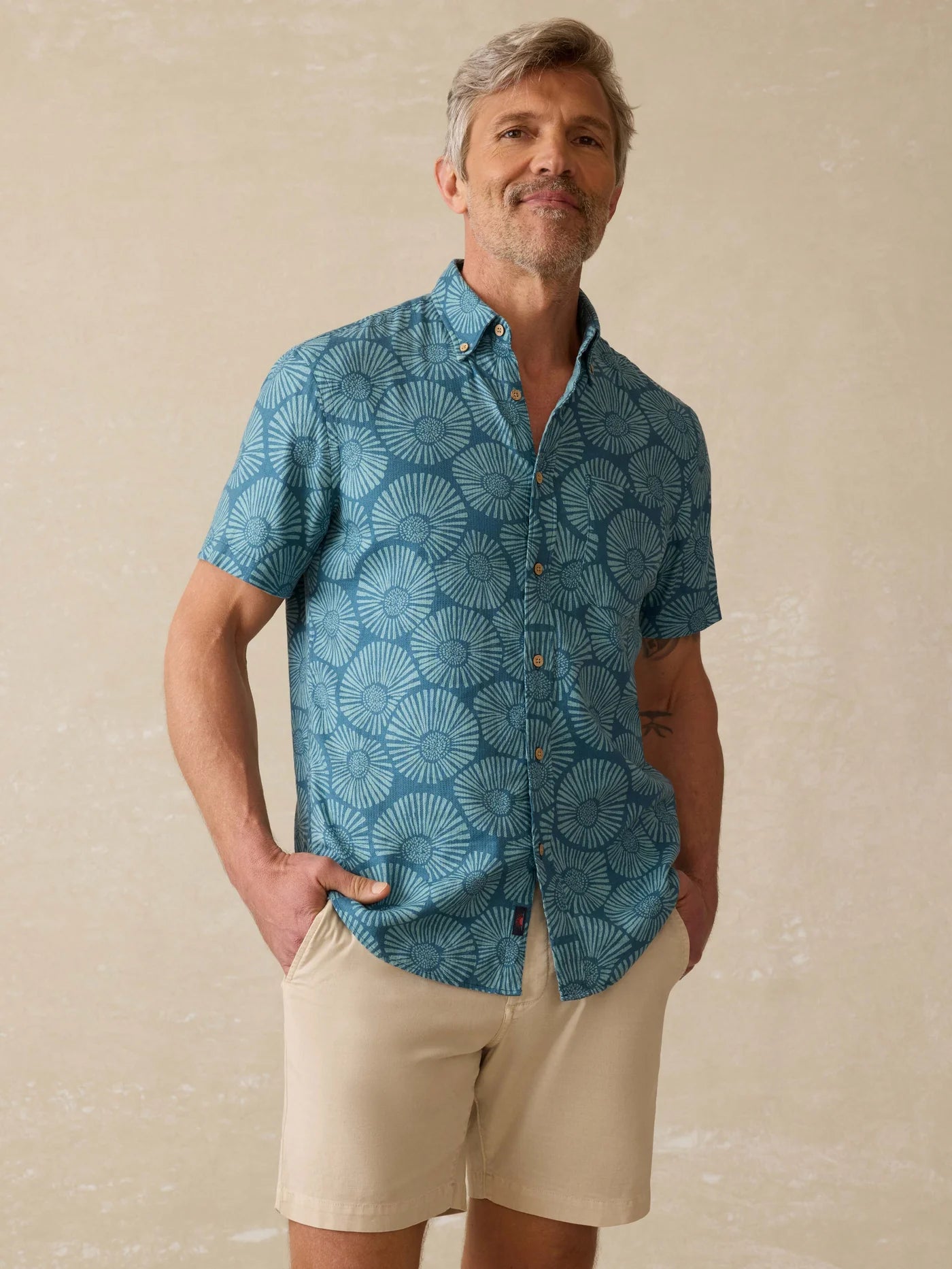 Short-Sleeve Breeze Shirt