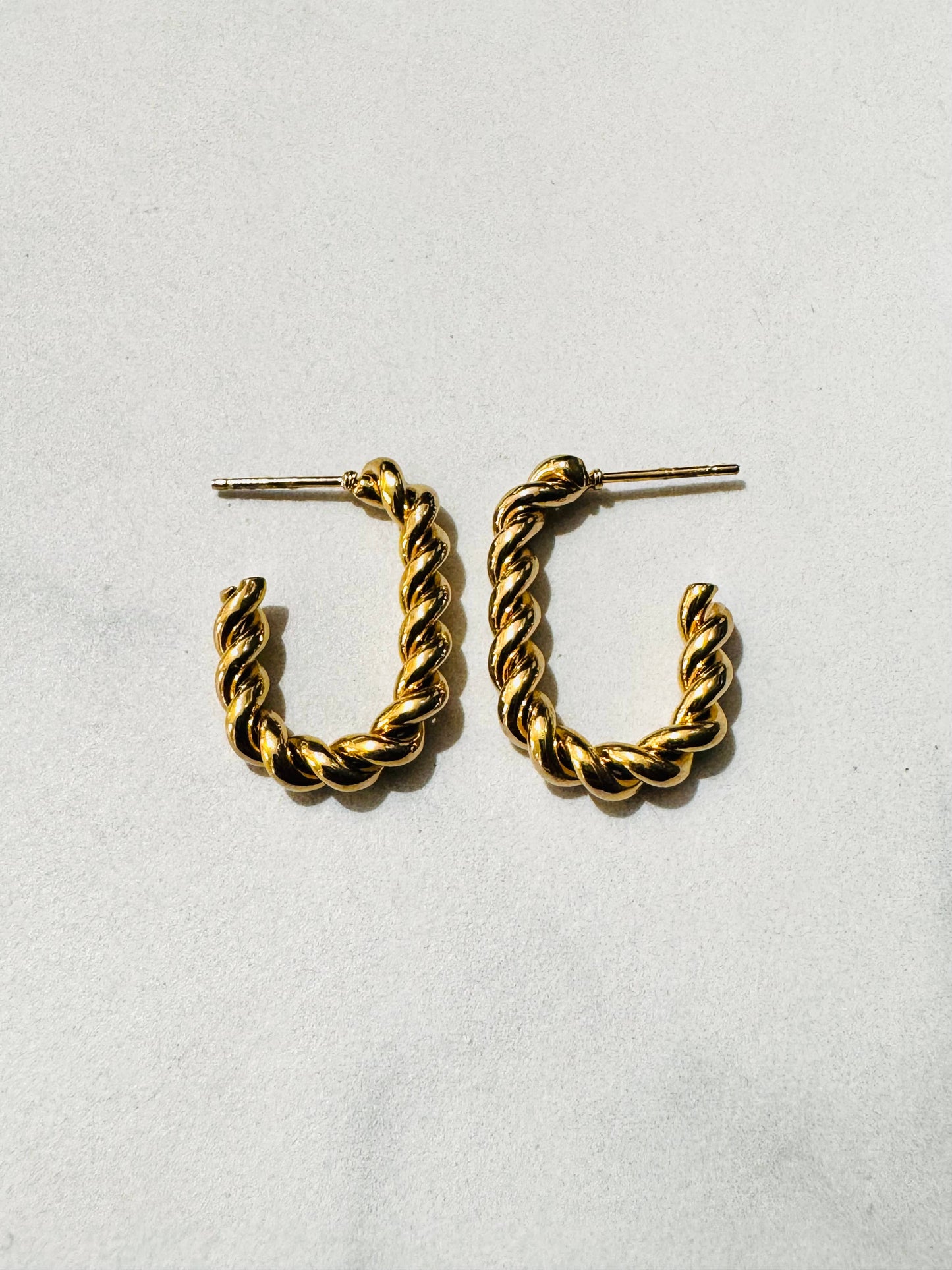 Simon U Shape Twist Earrings