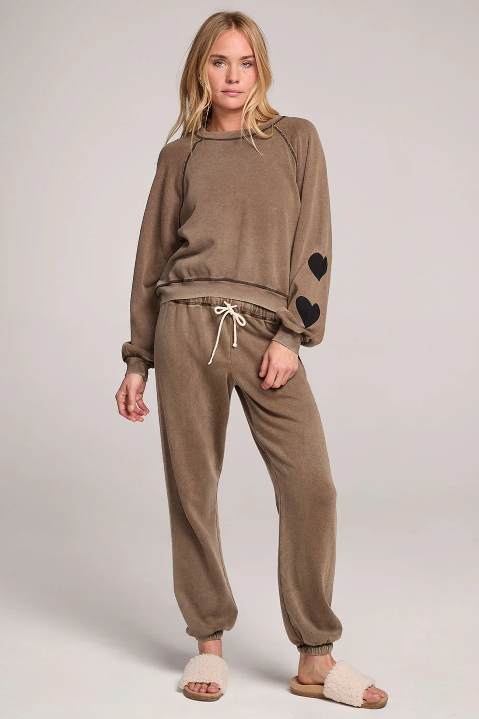 Kevvy Heart Pullover