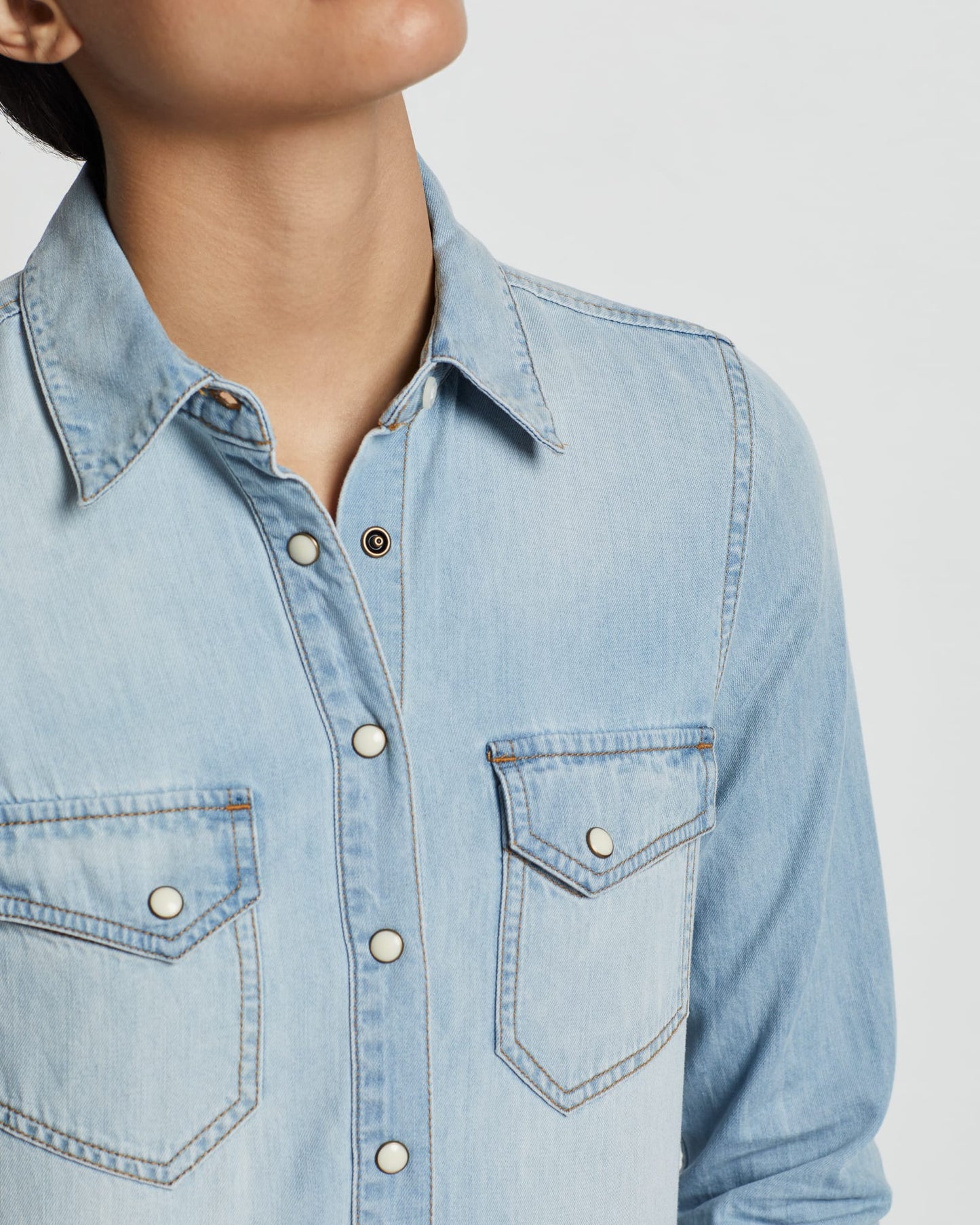 Women's Chambray Gambler Shirt Light Blue