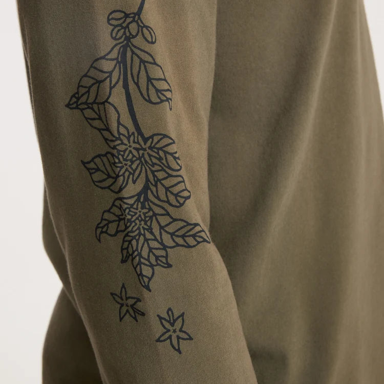 Reading Ritual Long Sleeve Tee in Military