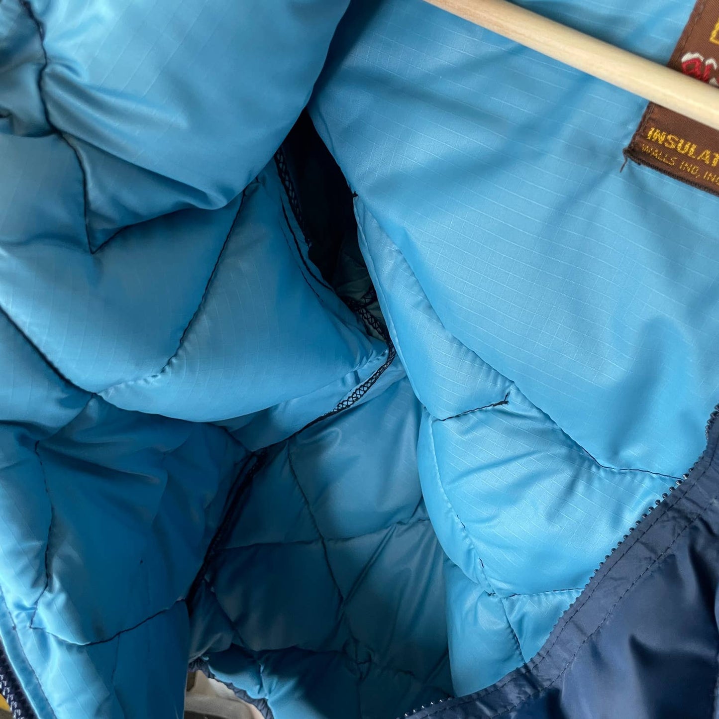 Vintage 1980s Deadstock NOS Down Jacket Walls Blizzard Pruf Blue R110 Quilted