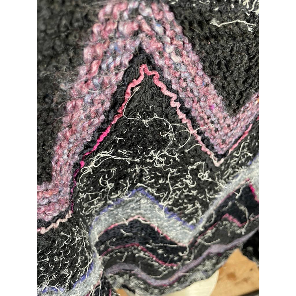 Vintage 80s Textured Zig Zag Black Pink Chenille Rodger Thornton L B1019