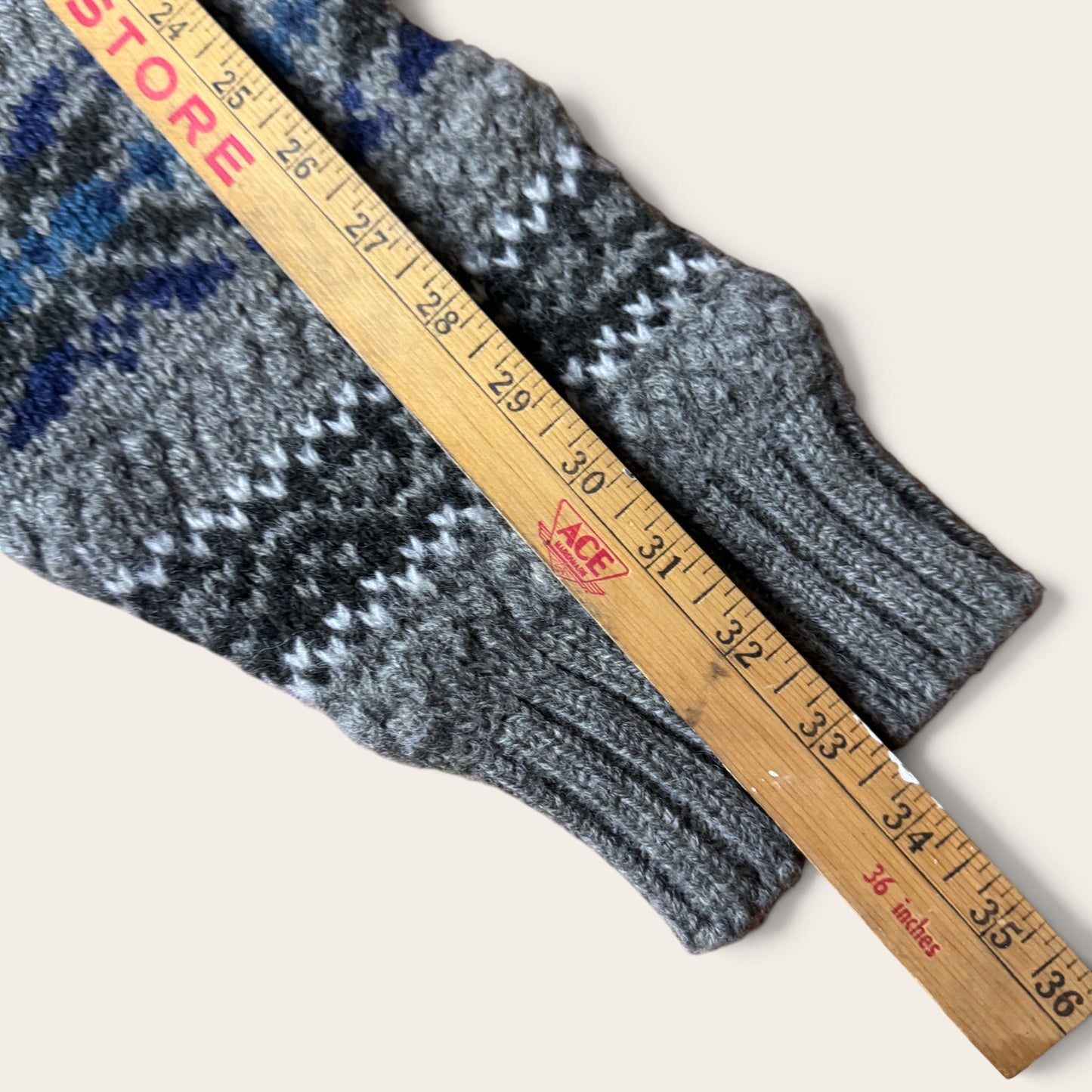 Vintage 1990s Men's Eddie Bauer Shetland Wool Sweater Snowflakes Gray Brown Blue