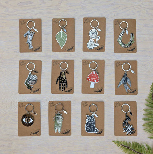 Metal enamel keychain / purse charm | black cat