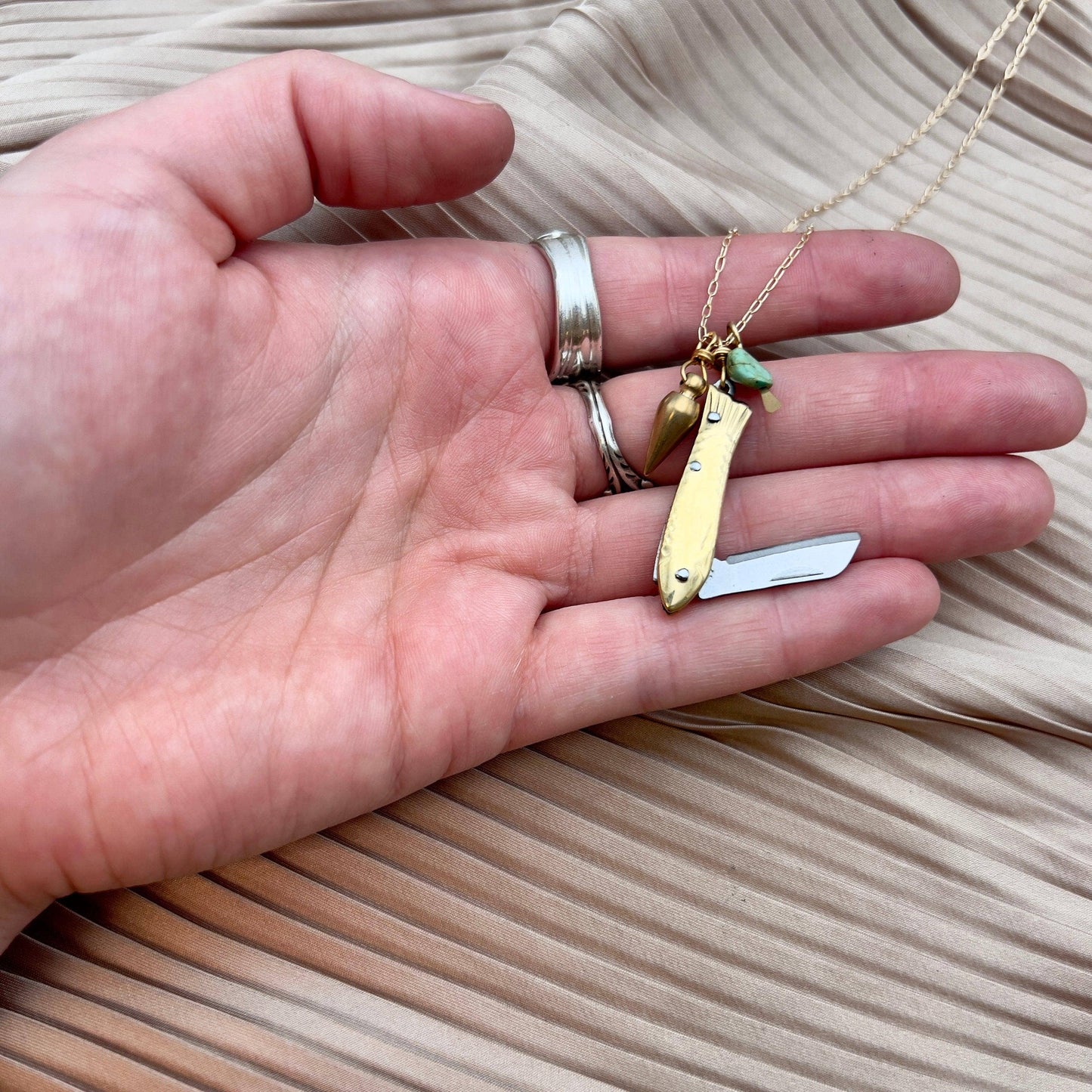 Handmade Feeesh Billie Necklace