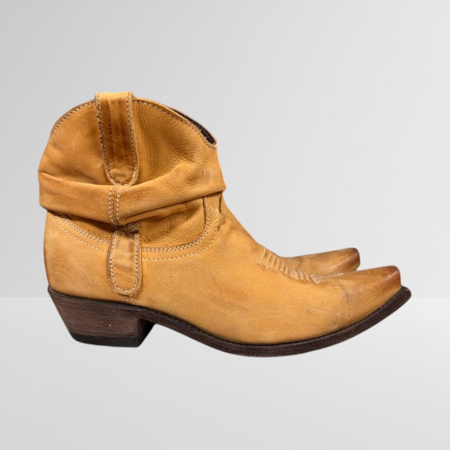 Women's Caido Ankle Bootie by Yippee Kay Yay Old Gringo Beige Leather 8M