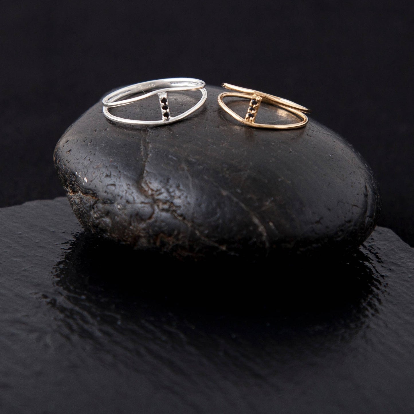 22k Gold Plated Open Band 3 Stone Ring - MST GoodsBaizaar