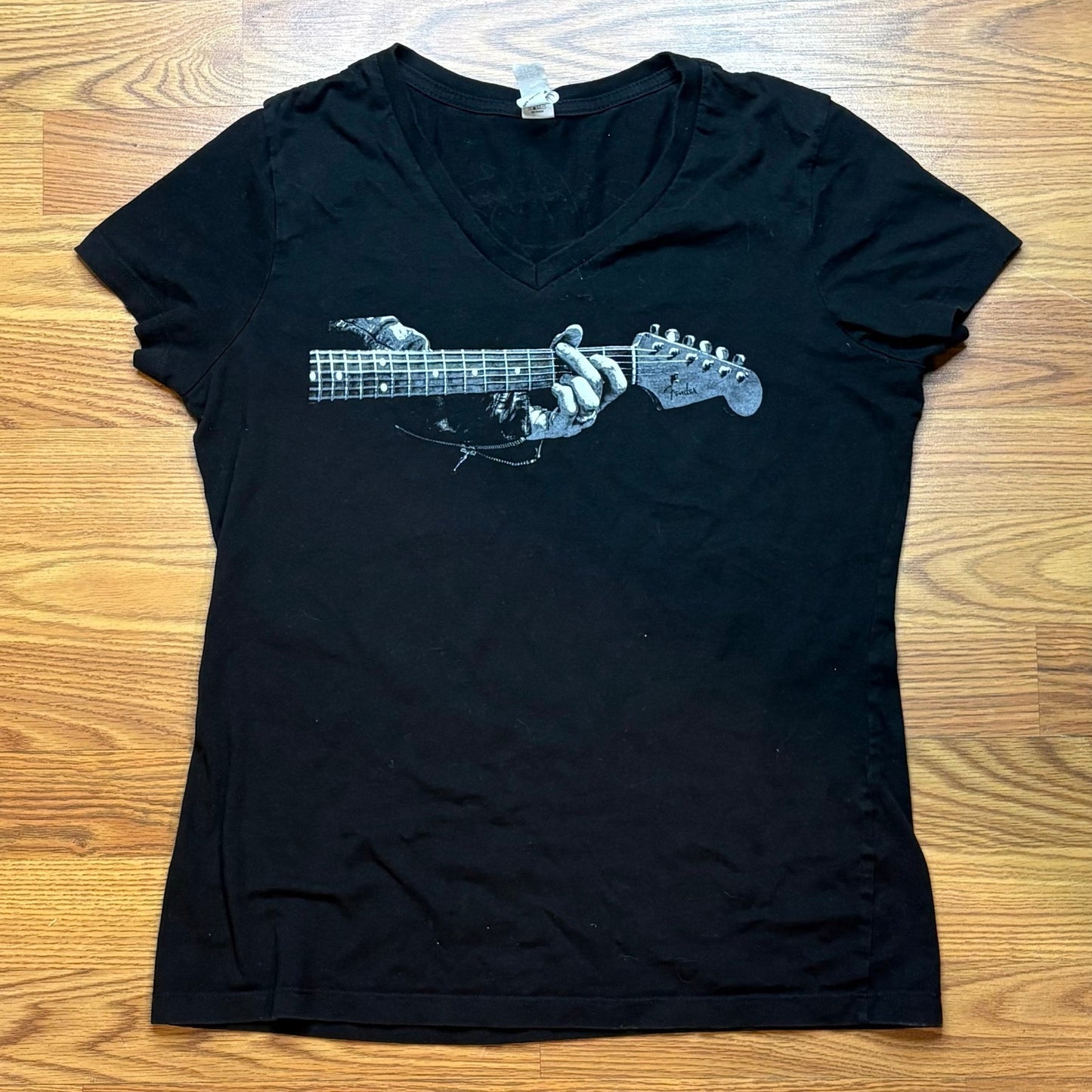 Fender Guitar Graphic V Neck T Shirt Women’s Medium Black 100% Cotton Music Tee