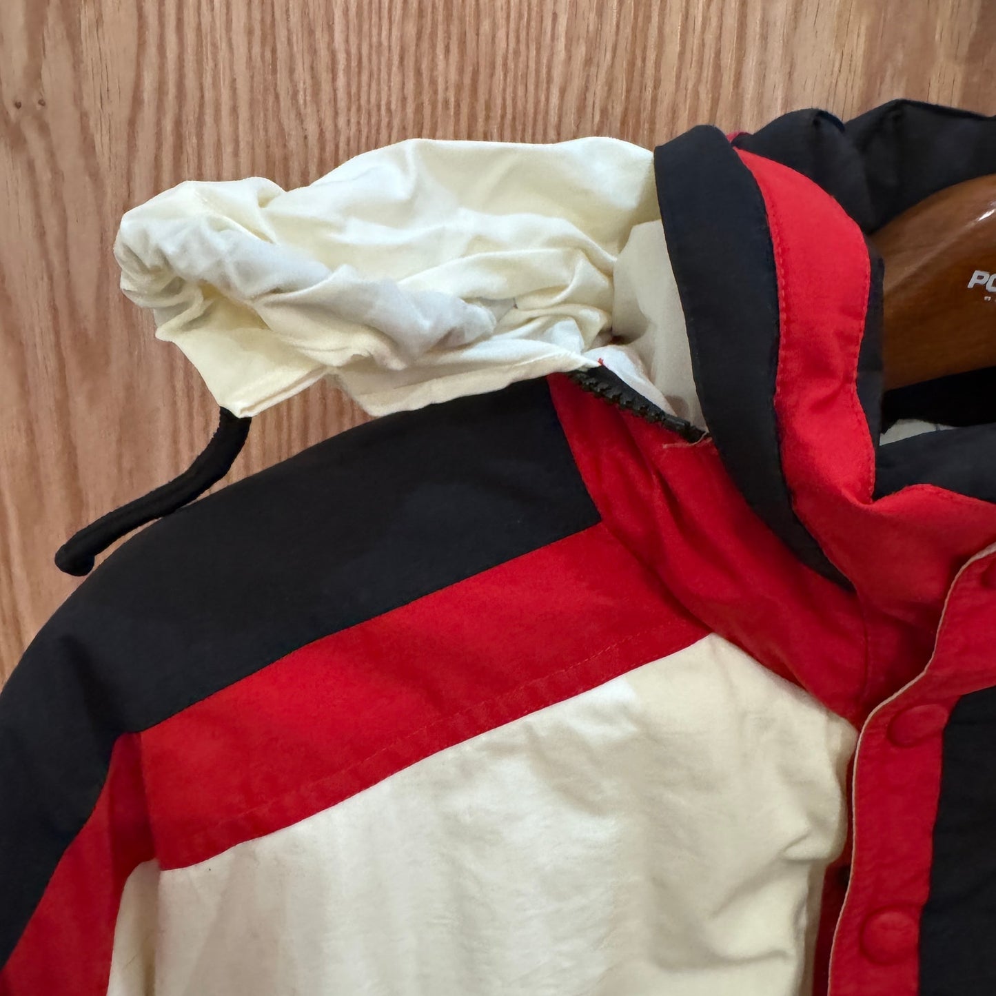Vintage 1990s Fila Italia Jacket Red White Black Puffer Jacket Mens Large Hood