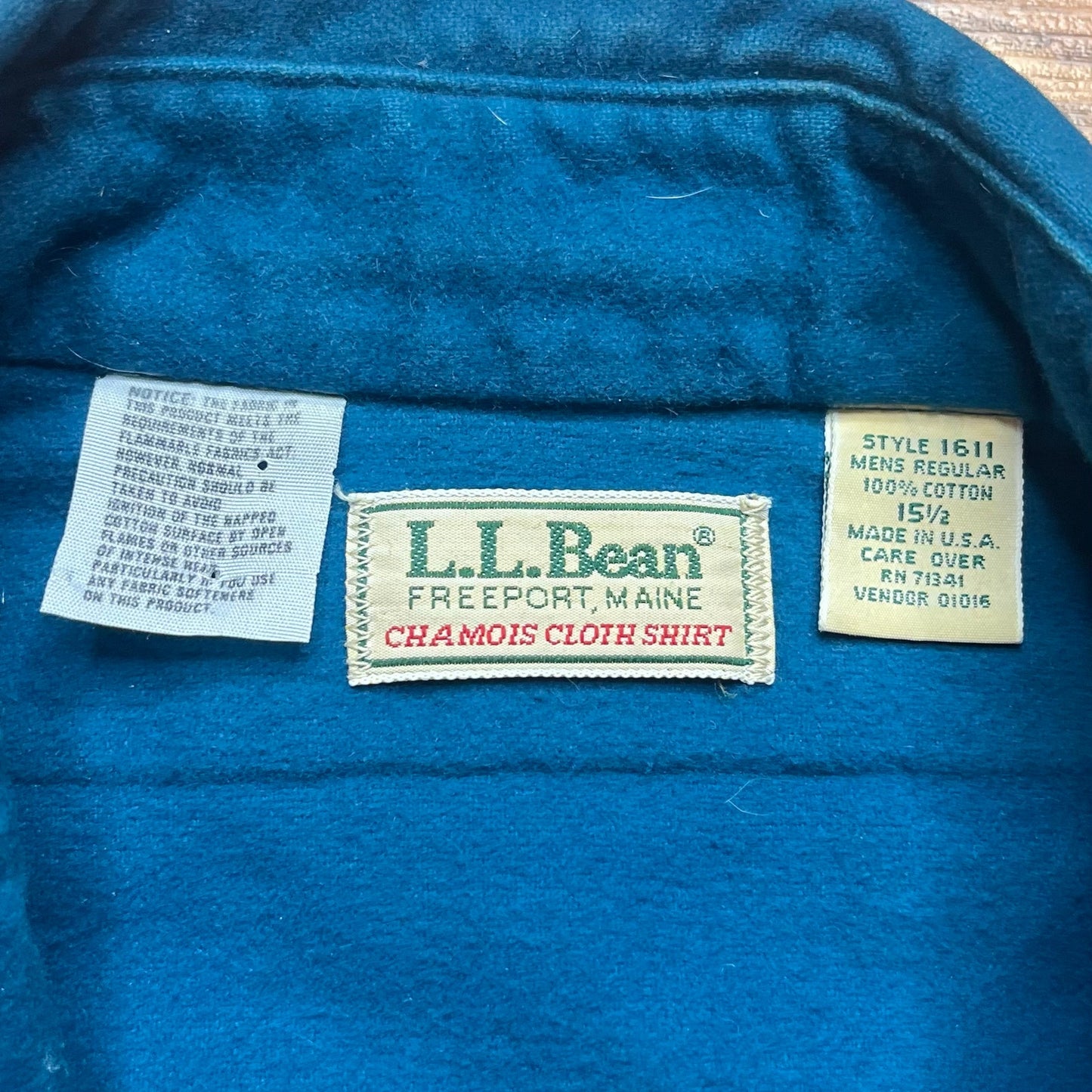 Vtg 1990s LL Bean Chamois Cloth Shirt USA Made Blue Heavy Flannel Workwear Men L