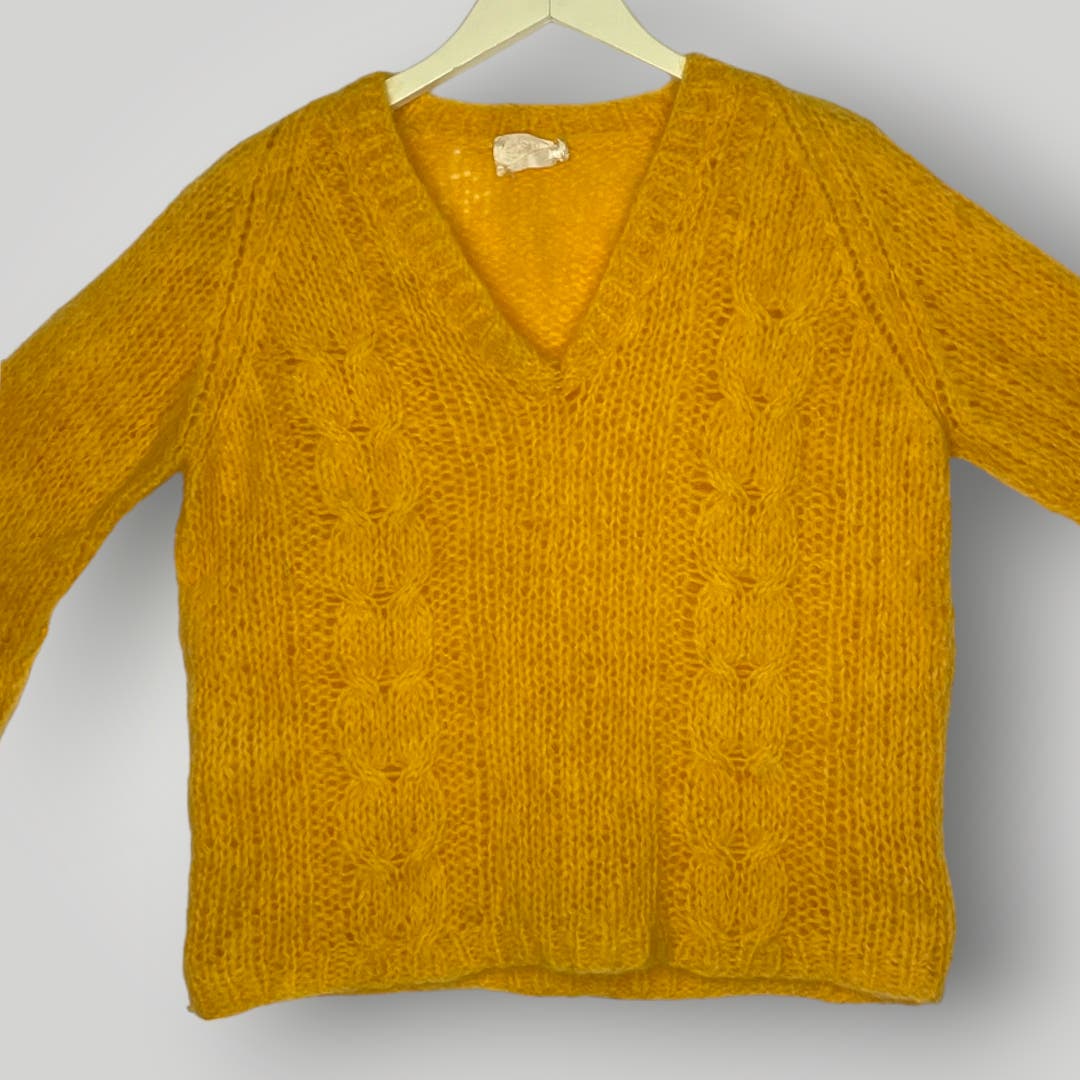 Vintage 1960s Carol Brent Mohair Wool Sweater Yellow Cableknit M/L V Neck
