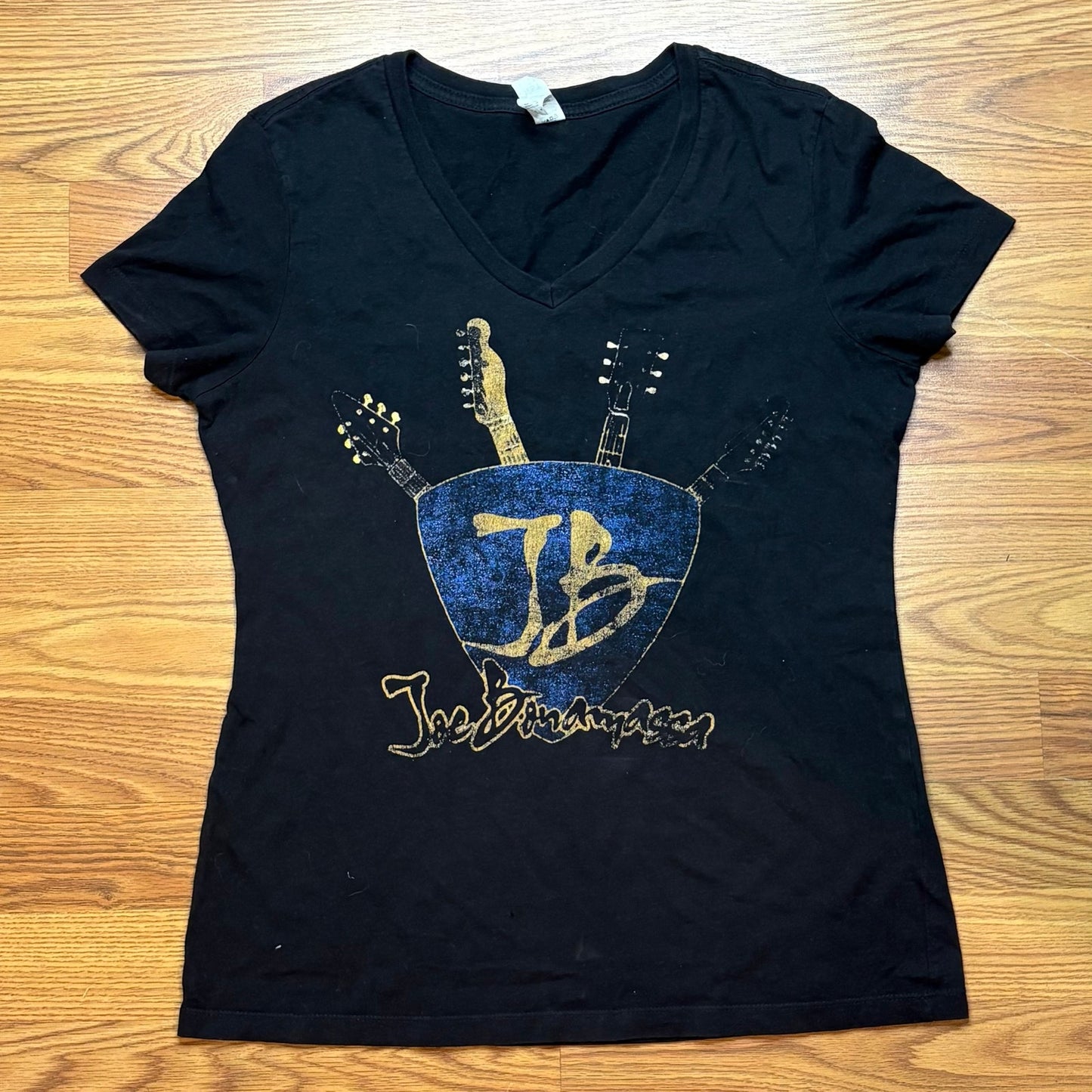 Joe Bonamassa Guitar Pick Graphic V Neck T Shirt Women’s Medium Black Blues Rock Tee