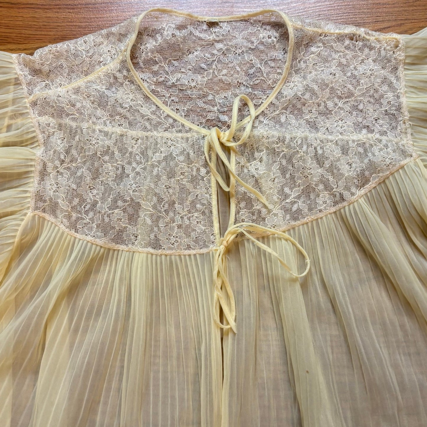 Vtg 1960s Sheer Butter Yellow Lace Pleated Blouse Tie Front Bell Sleeve Boho