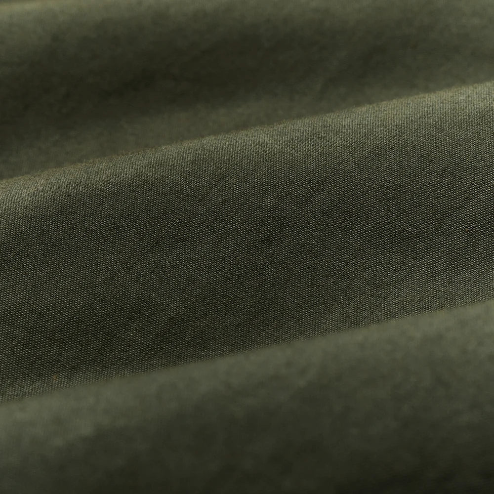 Dry Wax Short Cruiser in Olive