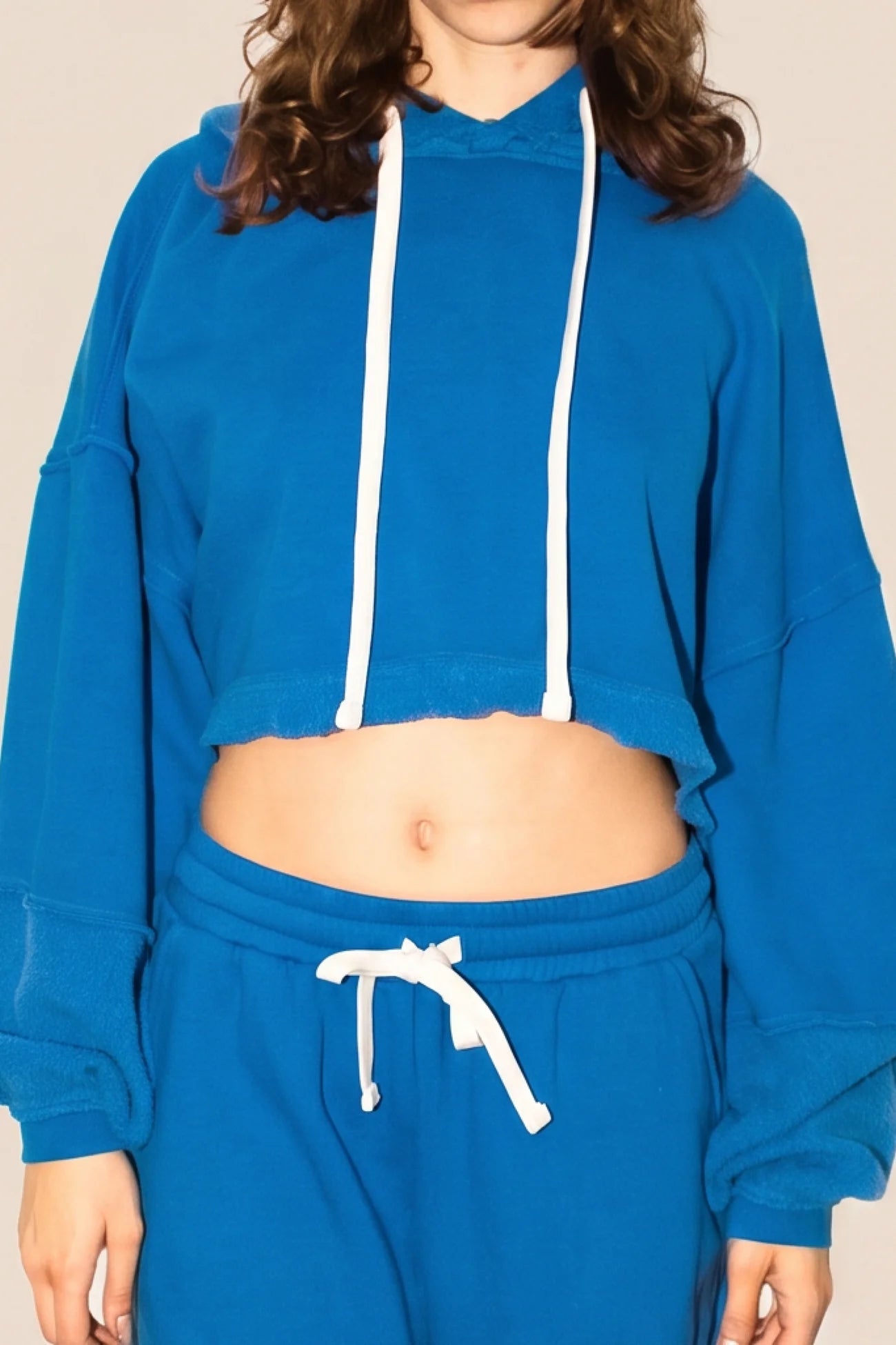 The Bonnie Cropped Hoodie - Cobalt Sz M