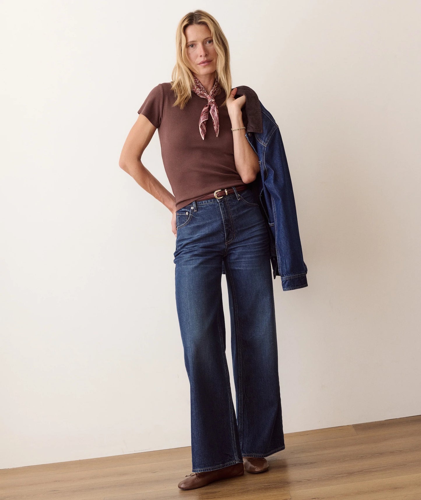 Lexi Rib Sun-In Crew Tee in Chocolate