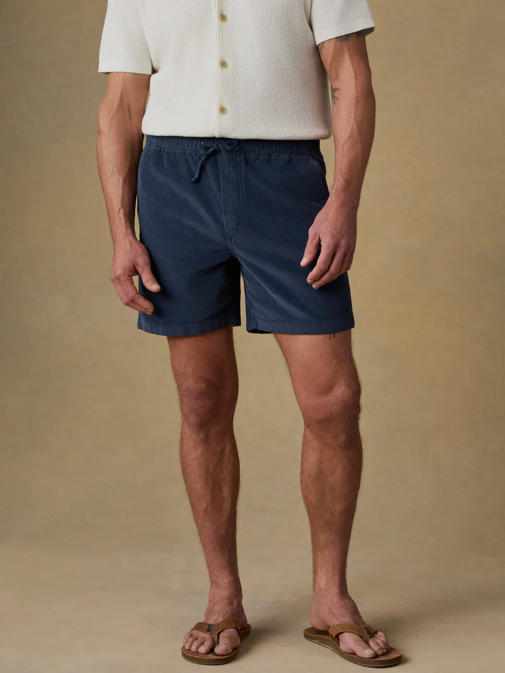 6" Essential Corduroy Short