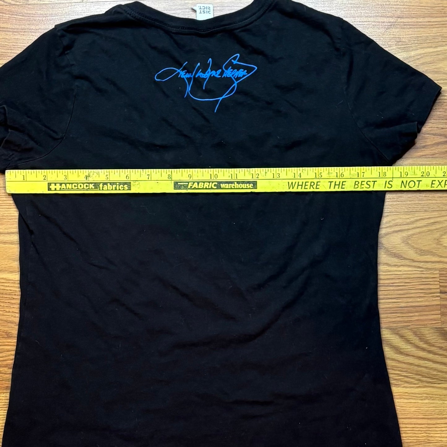 Fender Guitar Graphic V Neck T Shirt Women’s Medium Black 100% Cotton Music Tee