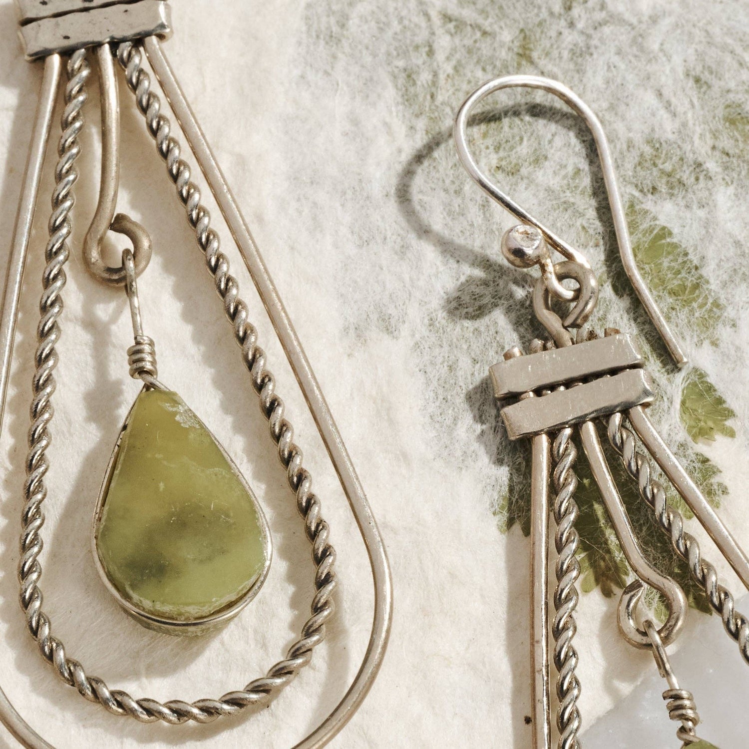 Ayni Serpentine Stone Earrings - MST GoodsTen Thousand Villages