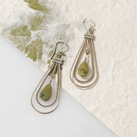 Ayni Serpentine Stone Earrings - MST GoodsTen Thousand Villages