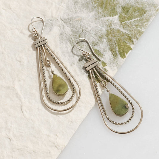 Ayni Serpentine Stone Earrings - MST GoodsTen Thousand Villages