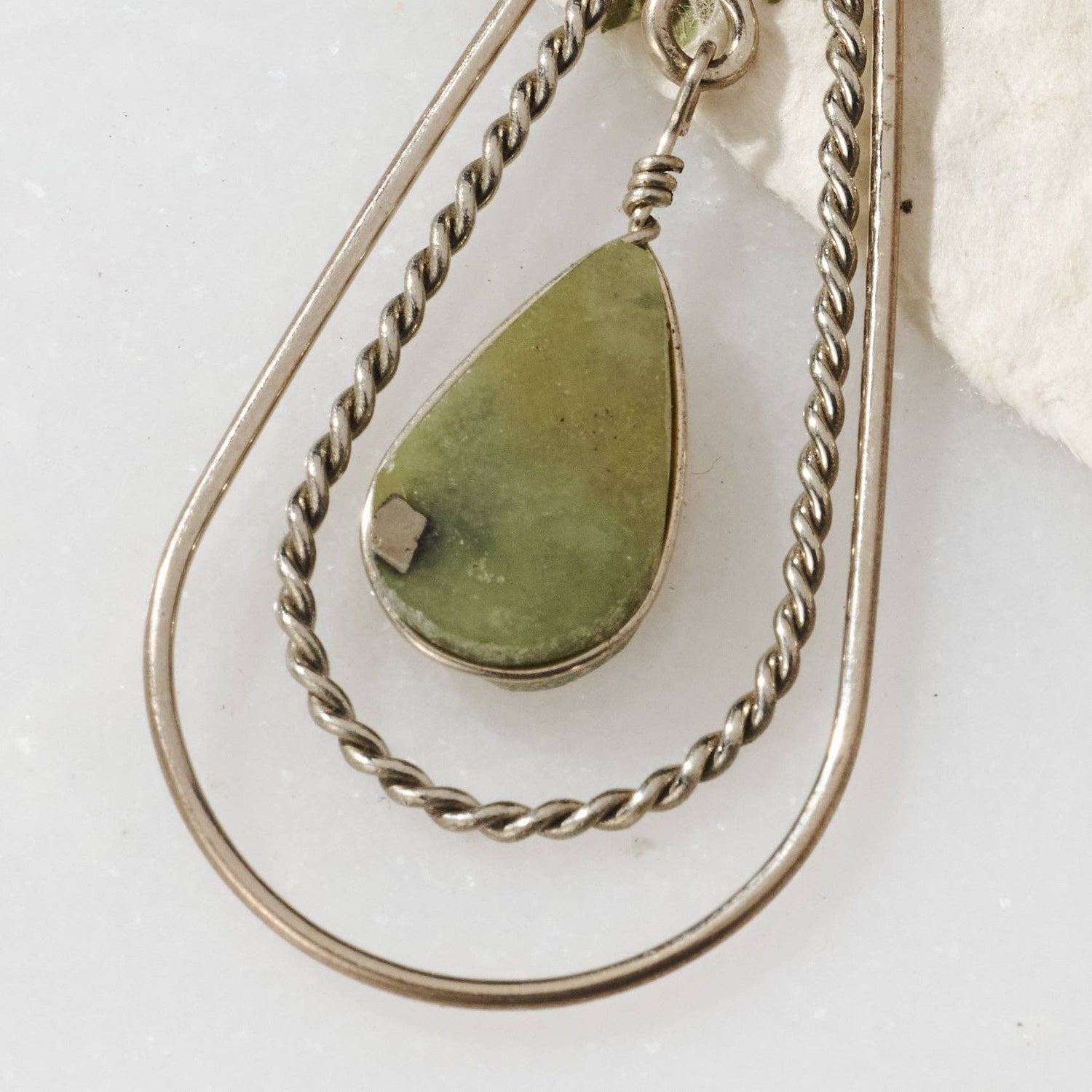 Ayni Serpentine Stone Earrings - MST GoodsTen Thousand Villages
