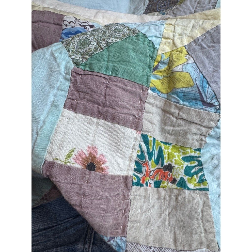 Vintage Octagon Ring Quilt Handmade Sewn 1940s 74”x 70” Full Sized