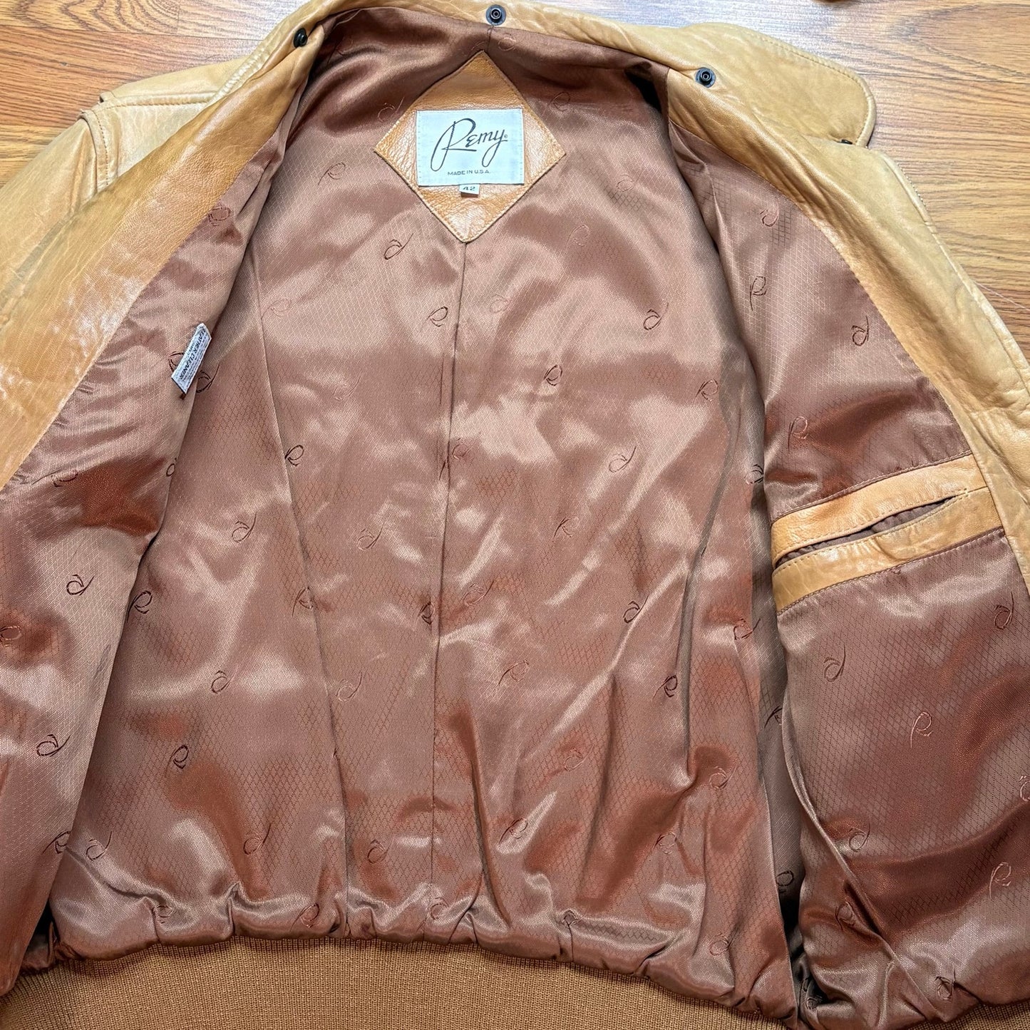 Vintage 1980s Remy Leather Bomber Tan Jacket Mens Large USA Shearling Collar