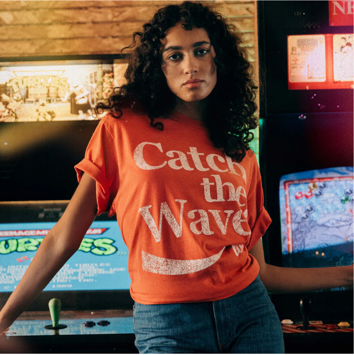 COCA COLA - CTW CLASSIC RED SS TEE - MST GoodsScreen Stars