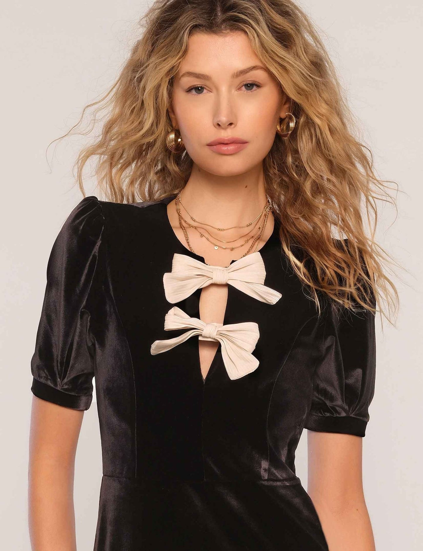 Davila Velvet Dress - MST GoodsHeartloom