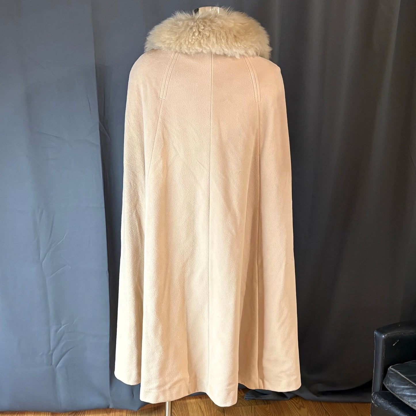 Vintage 1960s Cashmiracle Cape with Faux Fur Collar Beige Tan