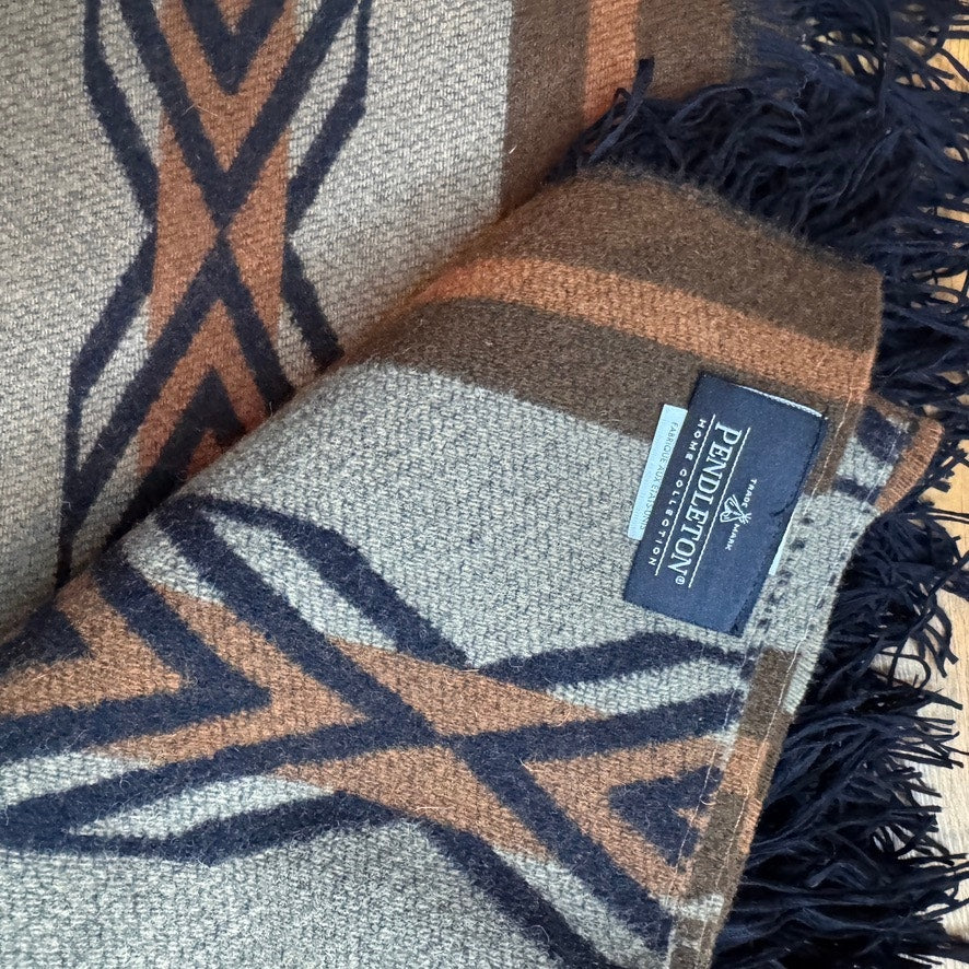 Pendleton Fringed Throw Chimayo Neutrals Black Tan Brown Red 100% Wool  60”x64”
