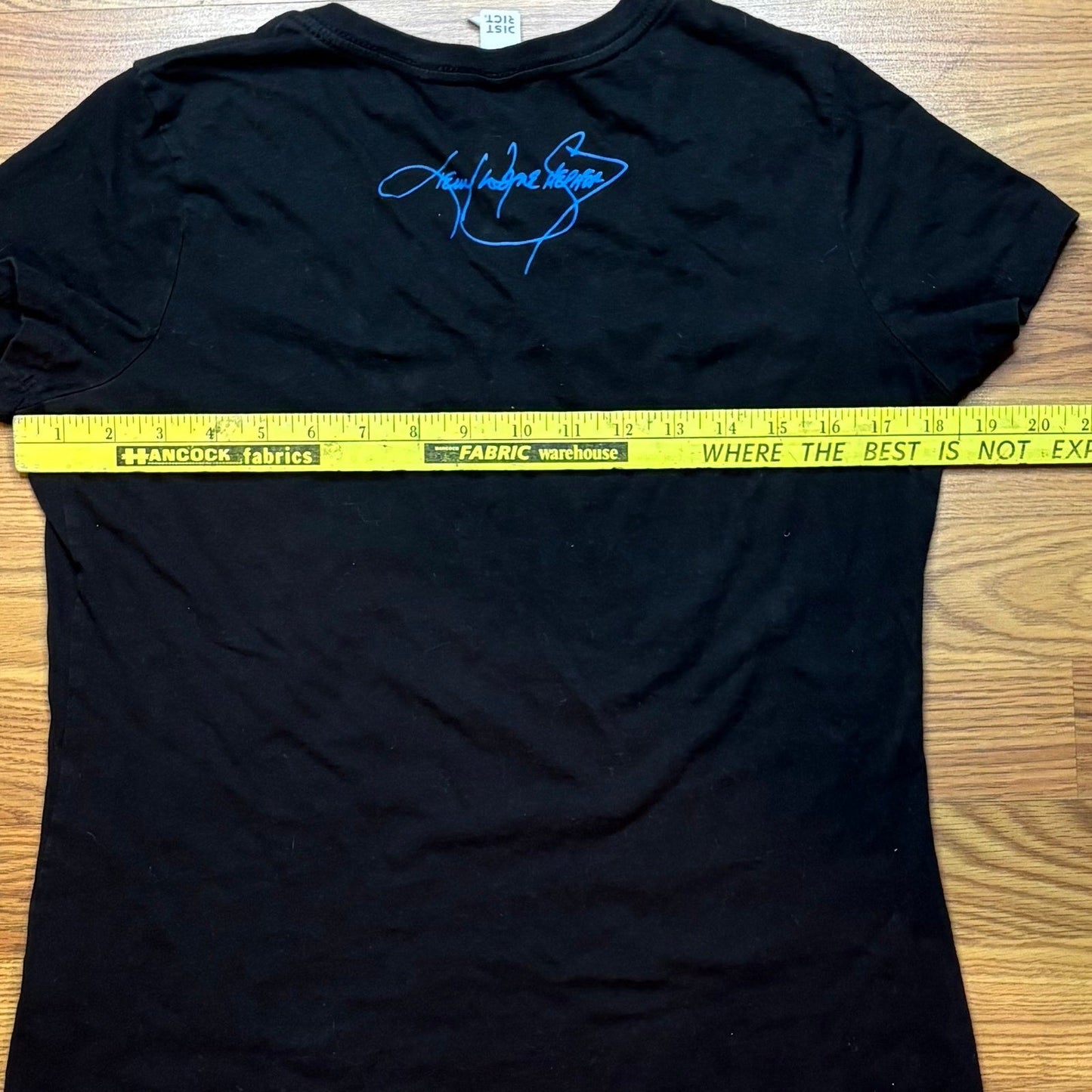 Fender Guitar Graphic V Neck T Shirt Women’s Medium Black 100% Cotton Music Tee - MST GoodsDistrict