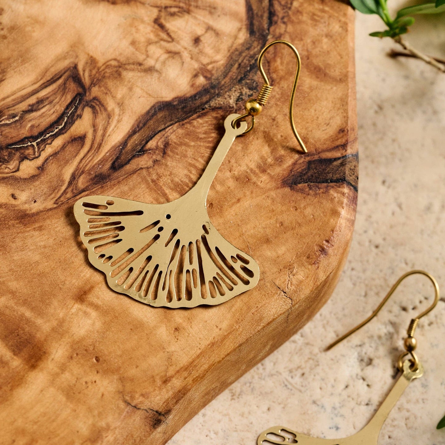 Ginkgo Leaf Dangle Earrings - MST GoodsTen Thousand Villages
