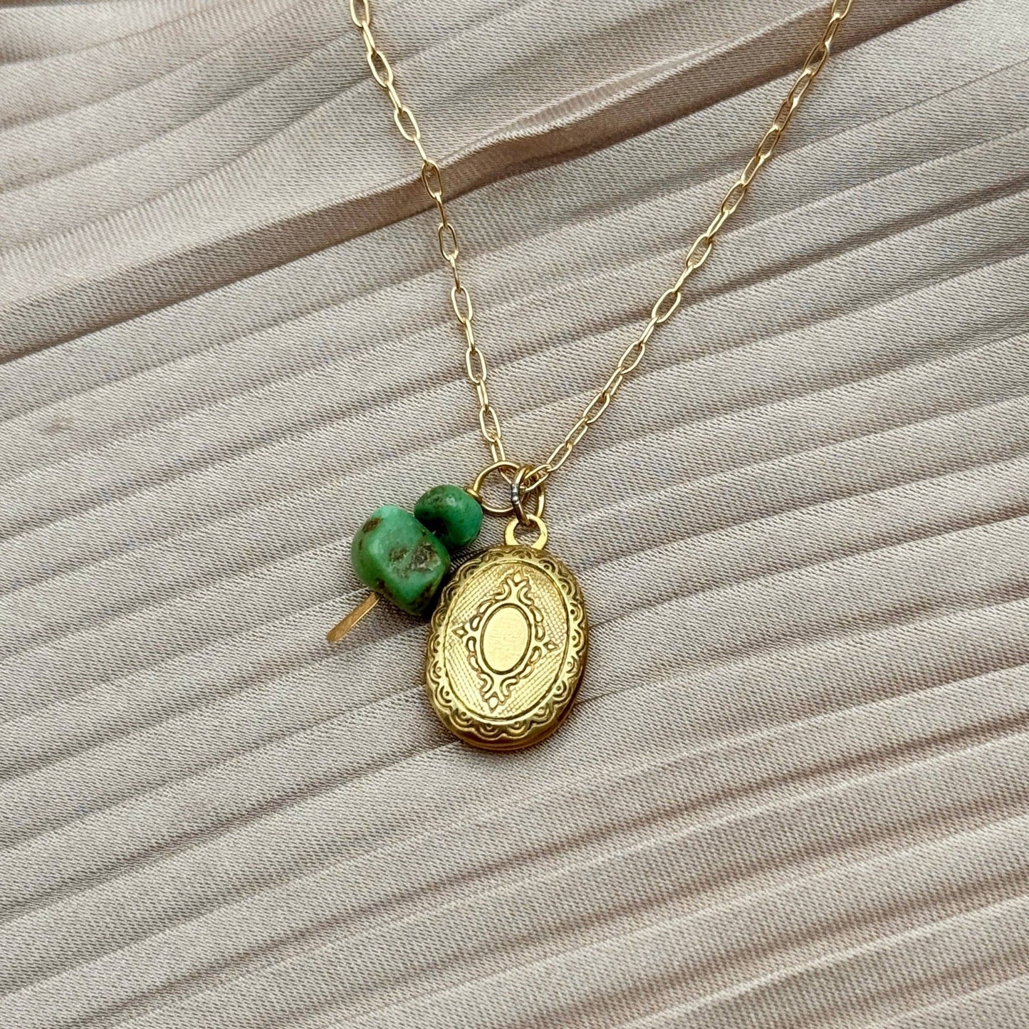 Handmade Capsule Locket Necklace (Turquoise) - MST GoodsFluff Hardware