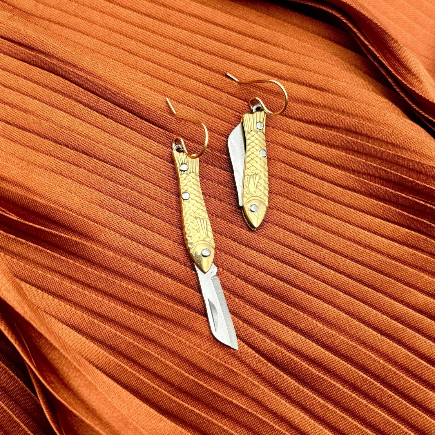 Handmade Feeesh Billie Earrings - MST GoodsFluff Hardware