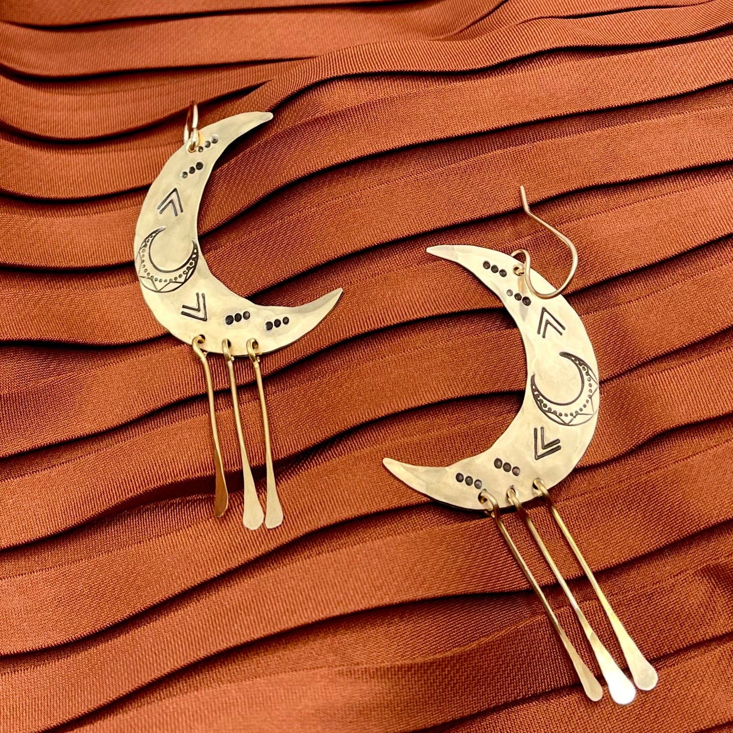 Handmade Hunter Earrings - MST GoodsFluff Hardware