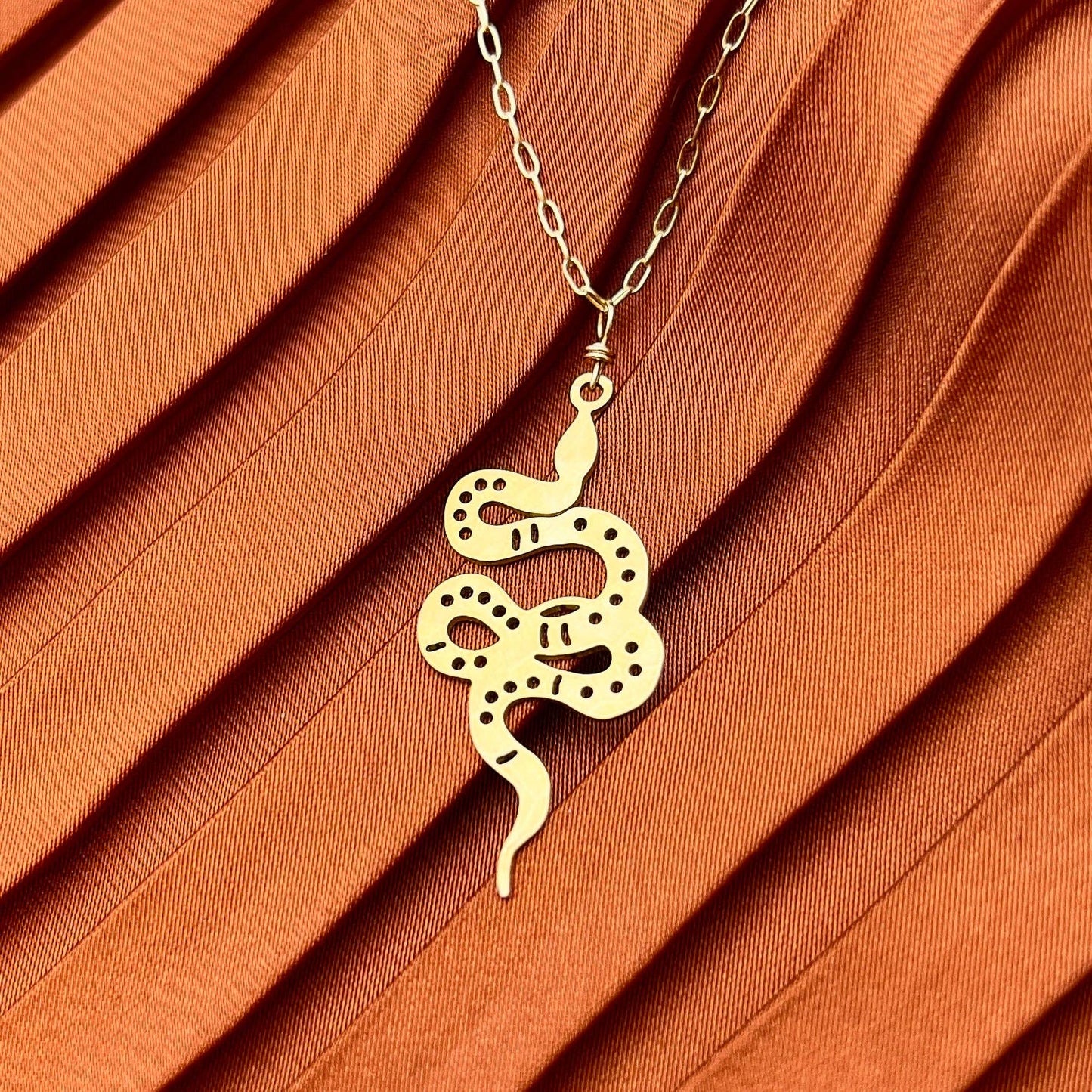 Handmade Slither II Necklace - MST GoodsFluff Hardware