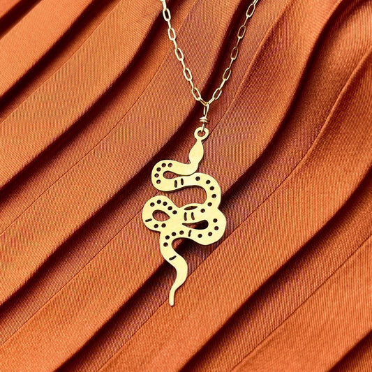 Handmade Slither II Necklace - MST GoodsFluff Hardware