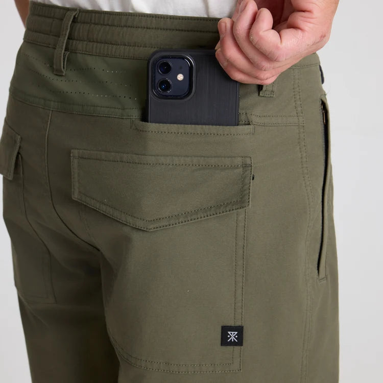 Layover Pro Traveller Pant in Military